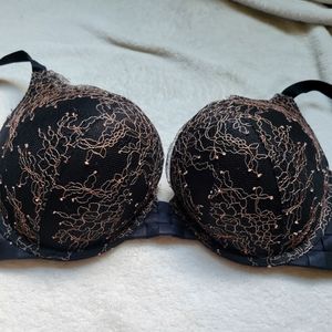 Victoria Secret Bombshell Push-up Bra 34D